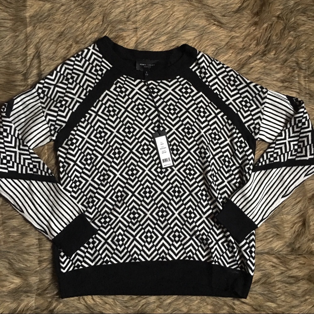 NWT Romeo + Juliet sweater